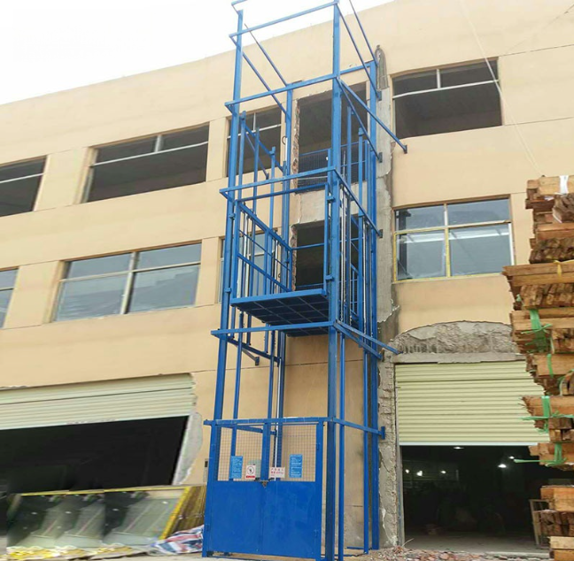 天门建材厂室外物料提升